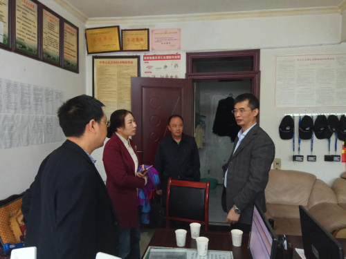 ���վ������Ա������ʦ�㱨�������